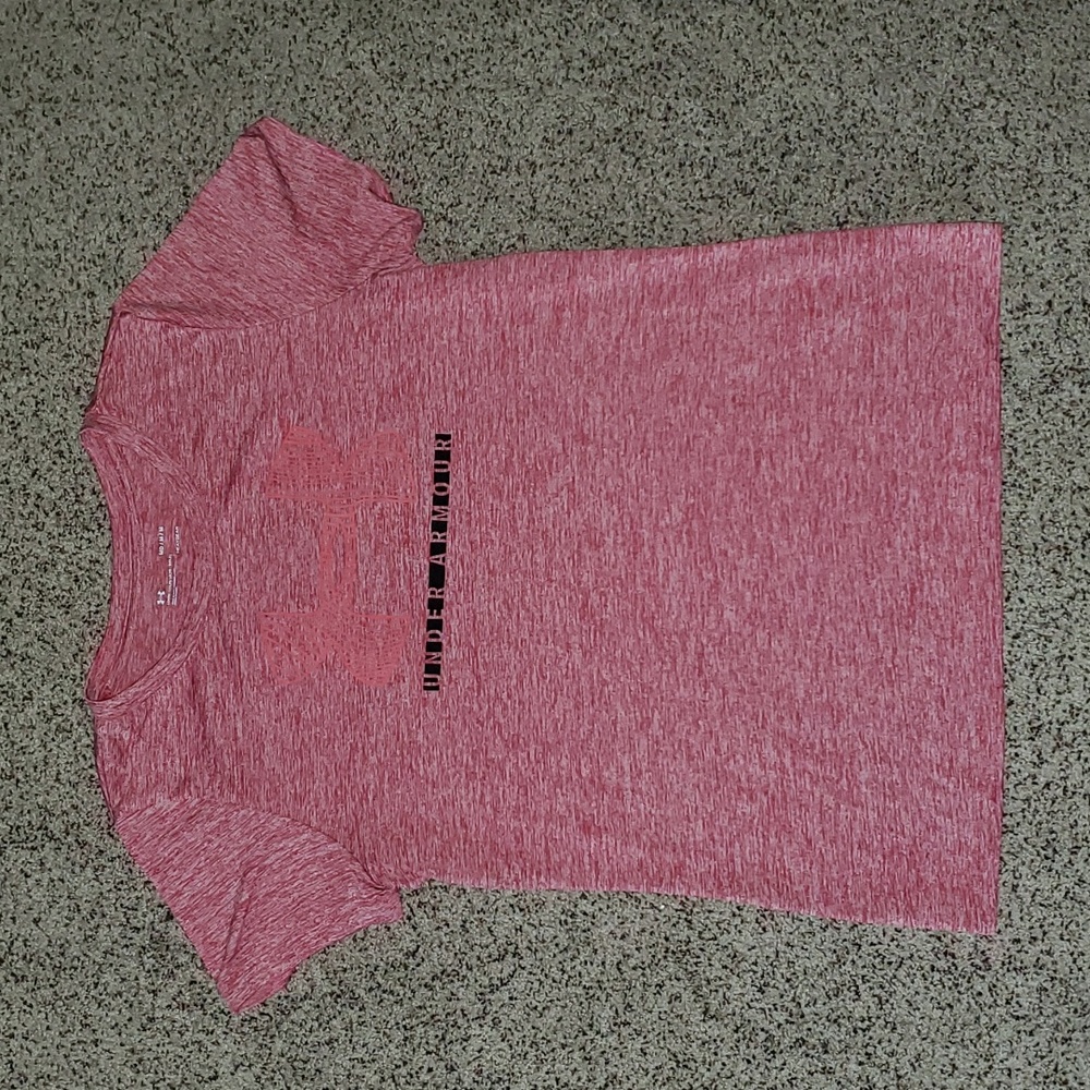 NWOT Under Armour Sport Loose Heat Gear Athletic Short Sleeve Shirt